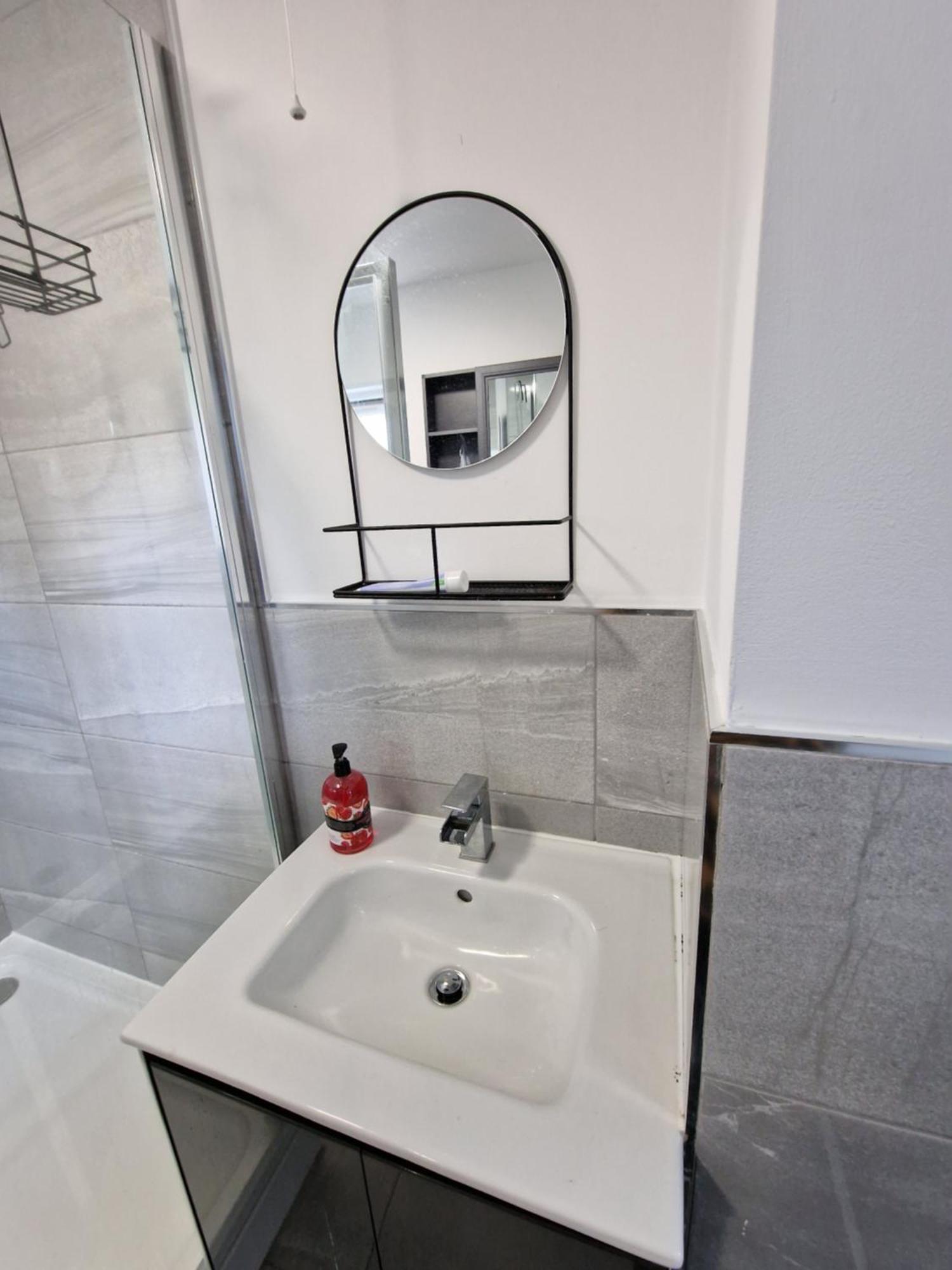 Ckb Flat- Comfort, Cosy, And Secure! Codsall Εξωτερικό φωτογραφία